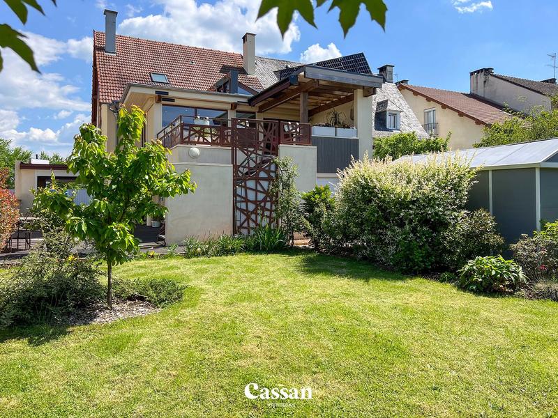 Maison contemporaine - 194 m² - 7 pièces