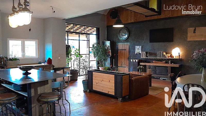 Maison de campagne - 205 m² - 9 pièces