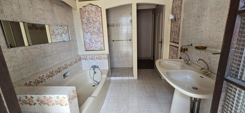 Maison - 188 m² - 6 pièces