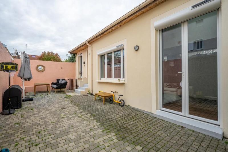 Maison - 120 m² - 5 pièces