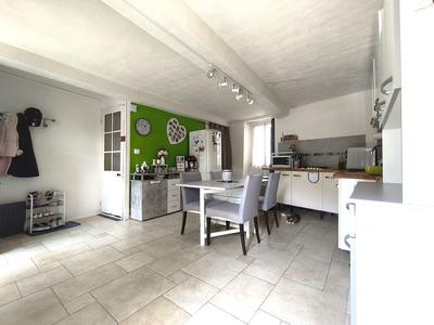 Appartement - 87 m² - 4 pièces