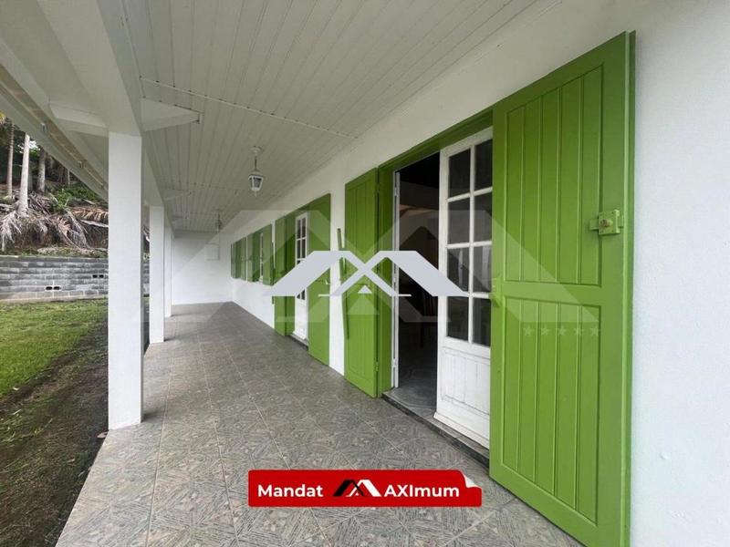 Maison - 90 m² - 6 pièces