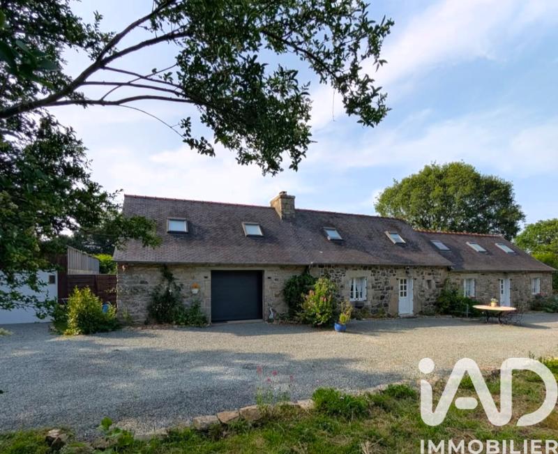 Maison - 140 m² - 6 pièces