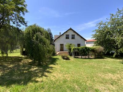 Maison - 165 m² - 8 pièces