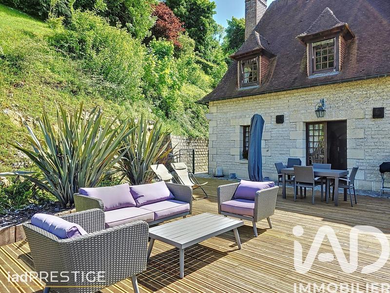 Maison - 350 m² - 8 pièces