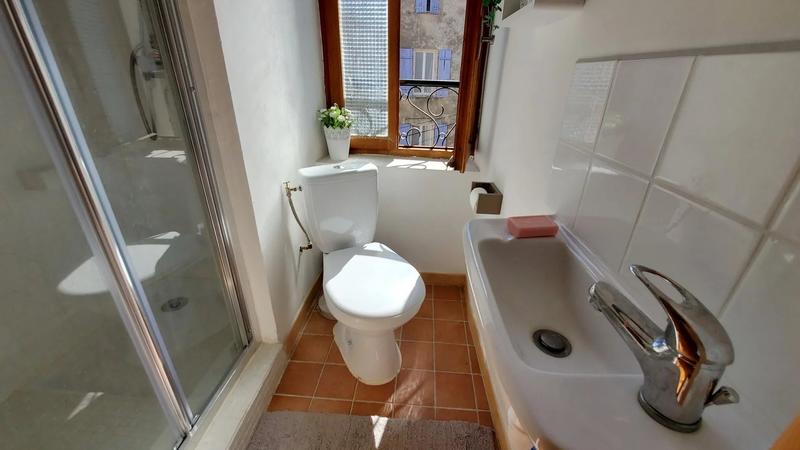 Appartement - 84 m² - 5 pièces