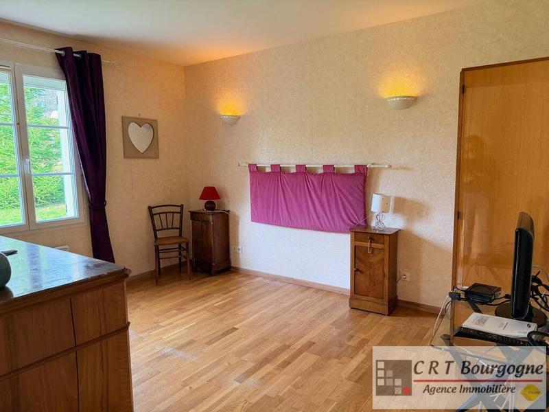 Maison - 202 m² - 7 pièces