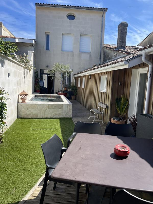 Villa - 180 m² - 7 pièces