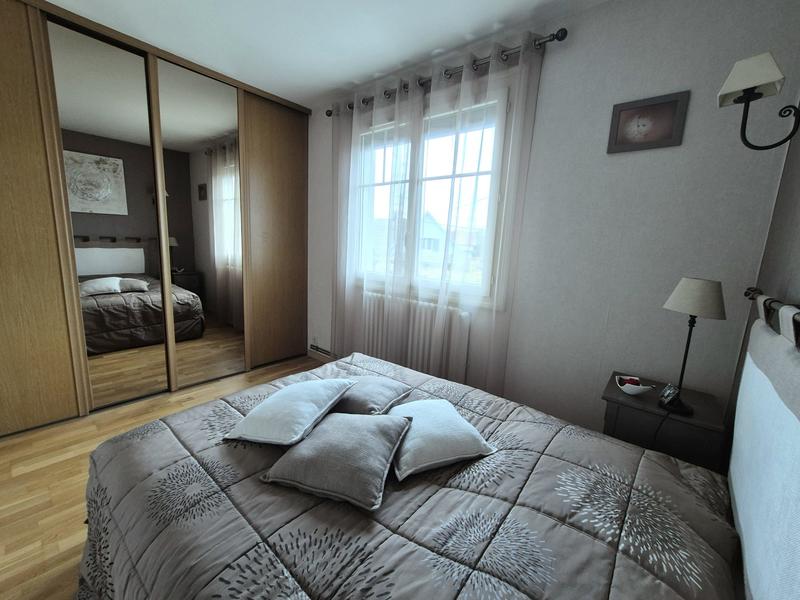 Maison - 96 m² - 5 pièces