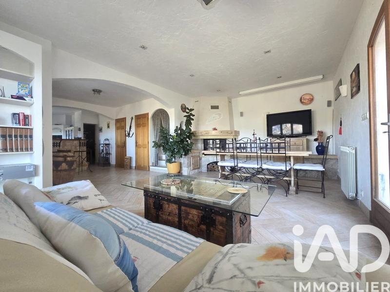 Maison - 125 m² - 6 pièces