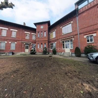 Immeuble - 1 665 m² - 33 pièces