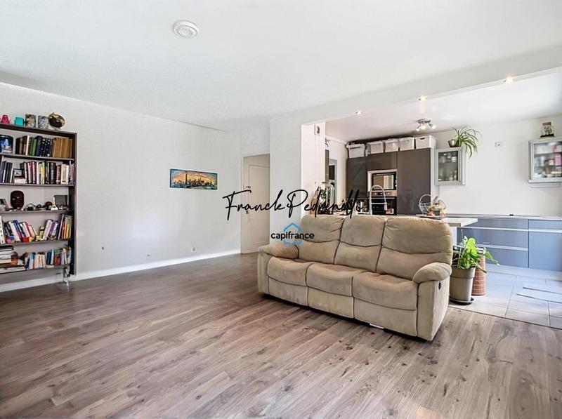 Appartement - 72 m² - 3 pièces