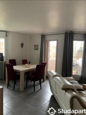 Chambre - 83 m² - 1 pièce