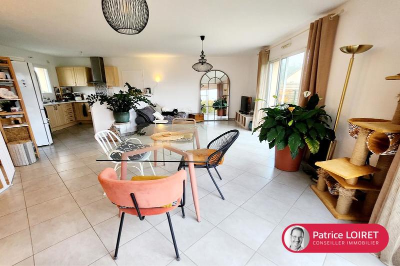 Maison - 90 m² - 4 pièces