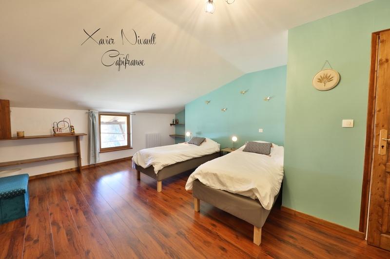 Maison - 294 m² - 11 pièces