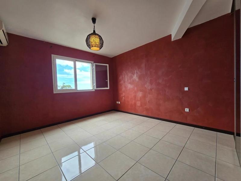 Maison - 206 m² - 4 pièces