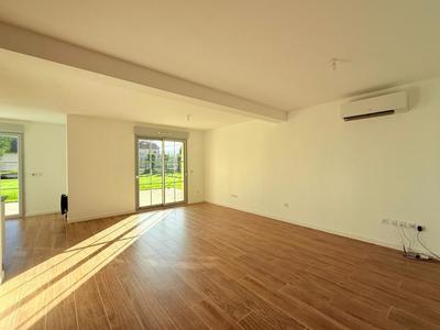 Maison - 96 m² - 5 pièces