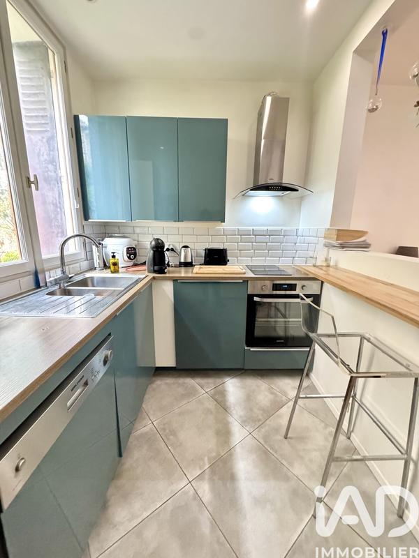 Maison - 94 m² - 5 pièces