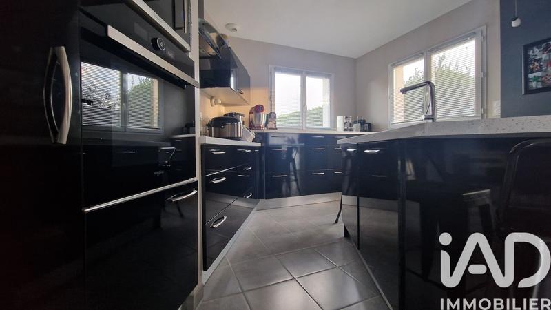 Maison - 102 m² - 5 pièces