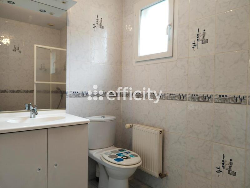 Appartement - 155 m² - 6 pièces