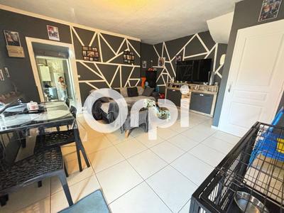 Maison - 90 m² - 3 pièces