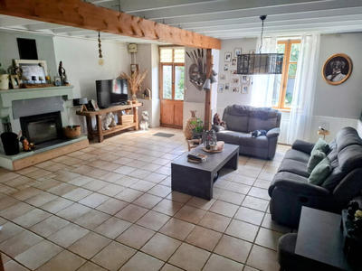 Maison - 197 m² - 7 pièces