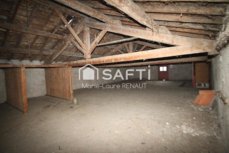 Maison - 340 m² - 2 pièces