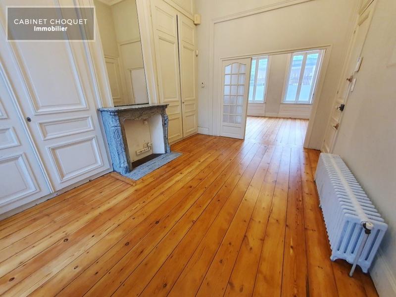 Bureau - 47 m² - 2 pièces