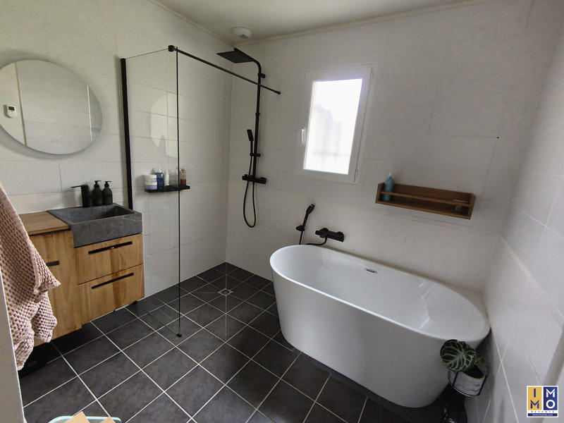 Maison contemporaine - 136 m² - 5 pièces