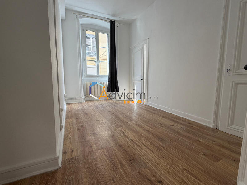 Appartement - 60 m² - 2 pièces