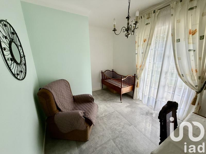 Maison - 200 m² - 11 pièces