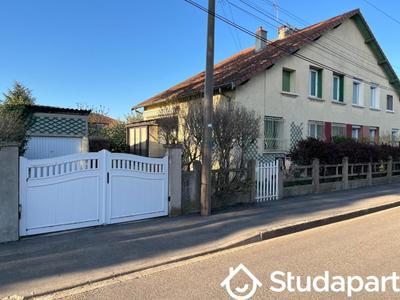 Chambre - 14 m² - 1 pièce