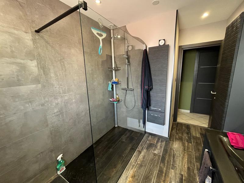 Maison - 105 m² - 6 pièces