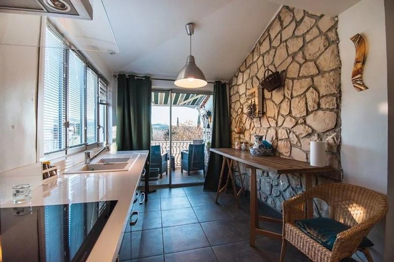 Villa - 196 m² - 8 pièces