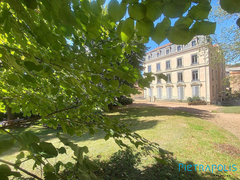 Appartement - 89 m² - 4 pièces