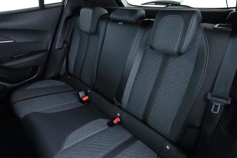 Peugeot 2008 1.2 Hybrid Allure e-Dcs6 136 ch