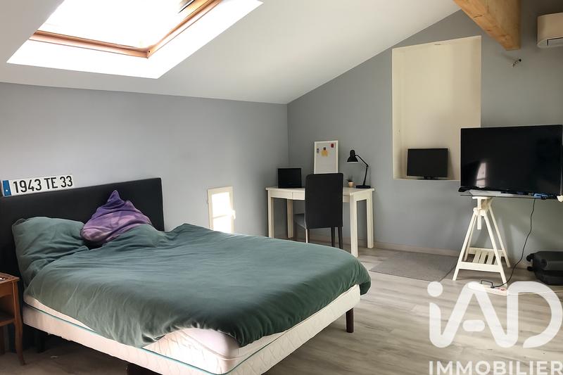 Maison - 206 m² - 7 pièces