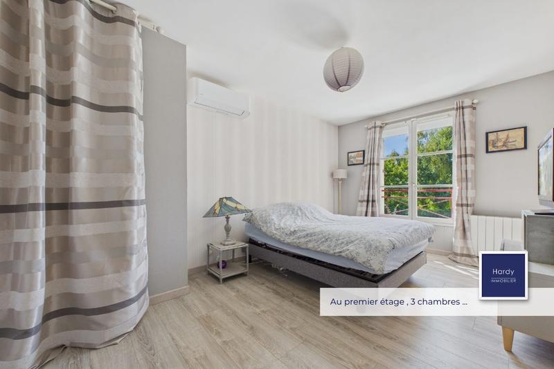 Maison - 128 m² - 7 pièces