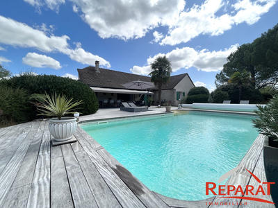 Maison - 178 m² - 7 pièces