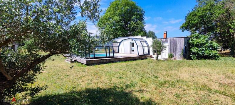 Maison - 340 m² - 17 pièces