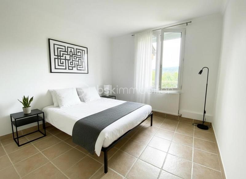 Maison - 106 m² - 6 pièces