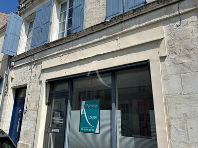 Local commercial - 80 m² - 4 pièces