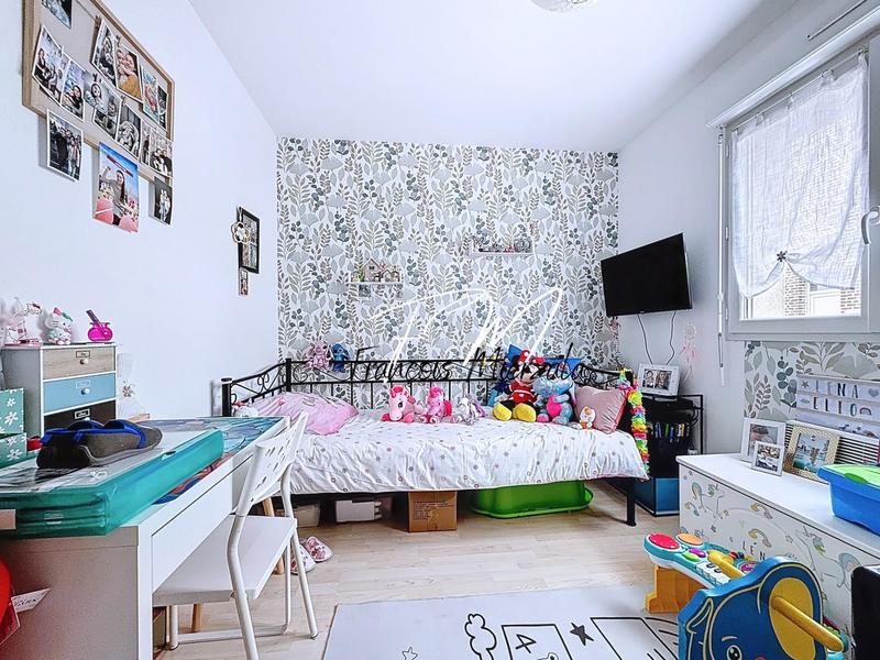 Maison - 87 m² - 5 pièces