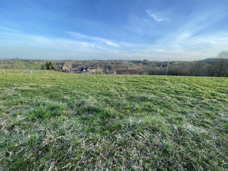 Terrain constructible - 3 345 m²
