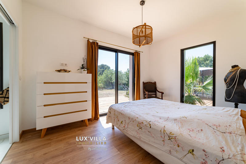 Villa - 290 m² - 12 pièces