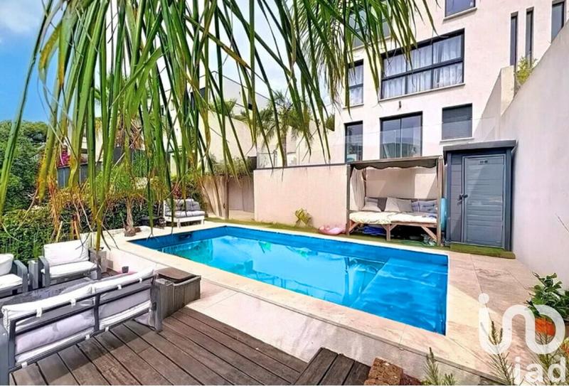 Maison - 142 m² - 6 pièces