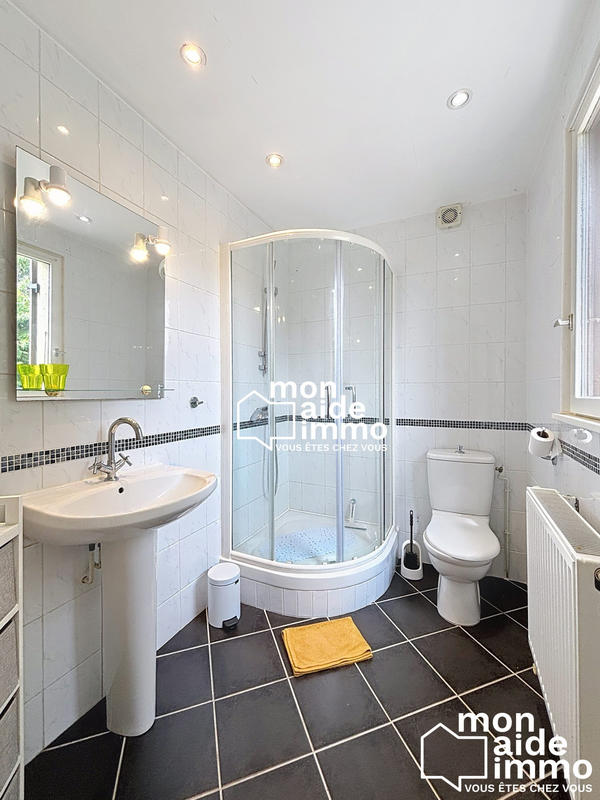 Maison - 160 m² - 6 pièces