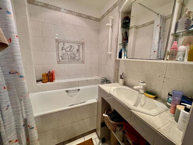 Appartement - 62 m² - 2 pièces