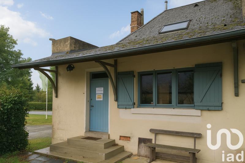 Maison - 330 m² - 5 pièces