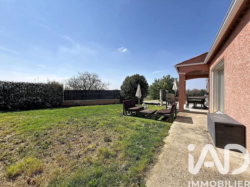 Maison - 90 m² - 5 pièces